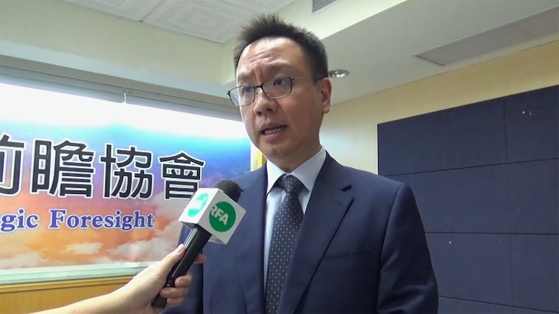 淡江大学国际事务与战略研究所副教授李大中分析北京纪念“马习会”五周年的意义。(记者夏小华摄)